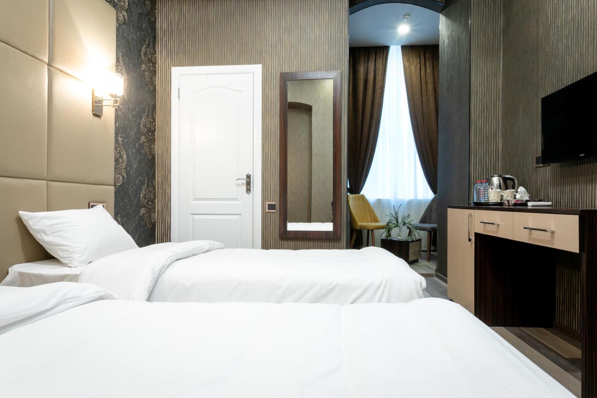 Garden Inn Nizami Hotel Μπακού Εξωτερικό φωτογραφία