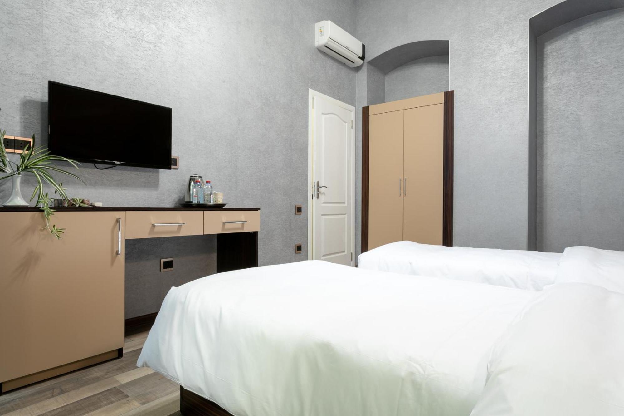Garden Inn Nizami Hotel Μπακού Εξωτερικό φωτογραφία