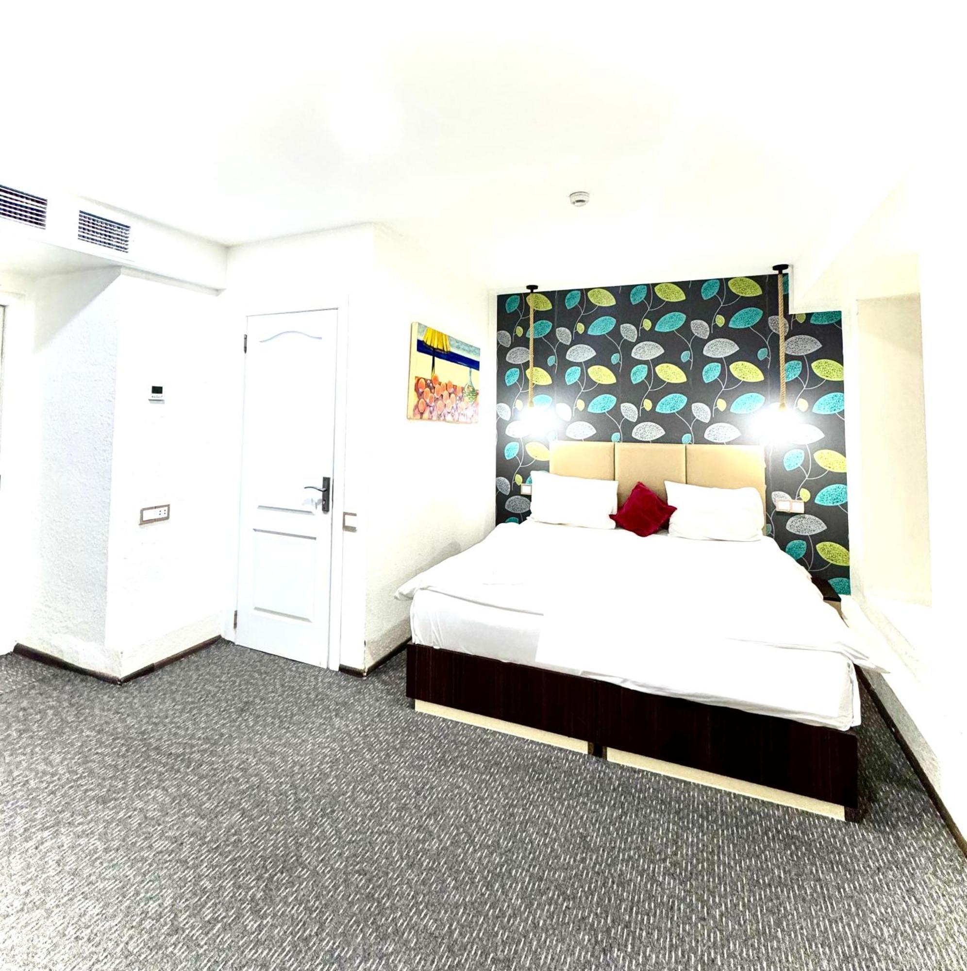 Garden Inn Nizami Hotel Μπακού Εξωτερικό φωτογραφία